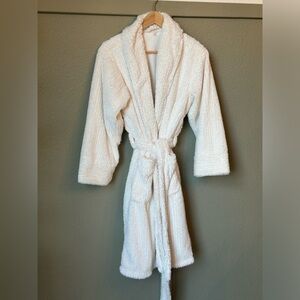 Pottery Barn Plush Robe